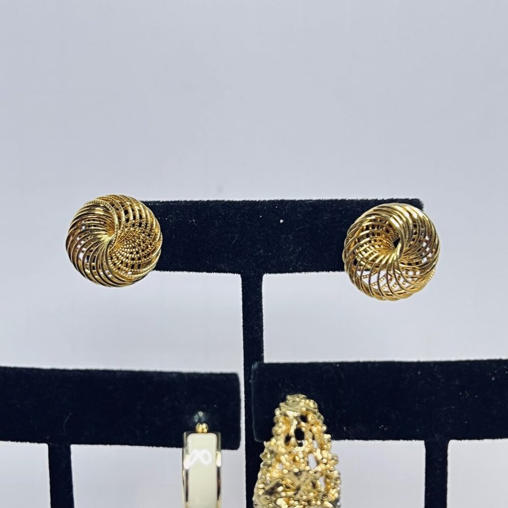 Vintage Lot of 5 Gold Tone Pierced Earrings (5621) - Picture 2 of 6